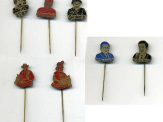 7 speldjes Pins uit de 60 jaren &euro;2 per stuk 7 voor &euro;10,50