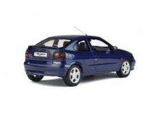 Auto's Renault Megane Coupe 2.0 16V 1995 Schaal 1:18