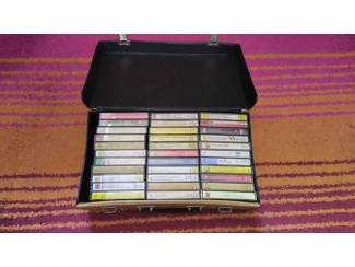 33 Klassiek cassettes in koffer mooie staat