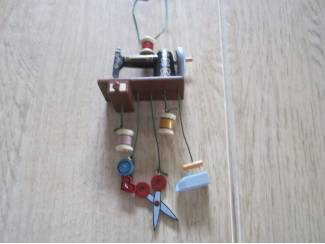 Naaimachine miniatuur