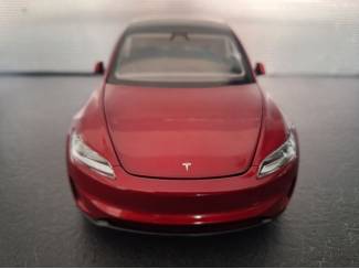 Auto's Tesla Model 3 Schaal 1:18
