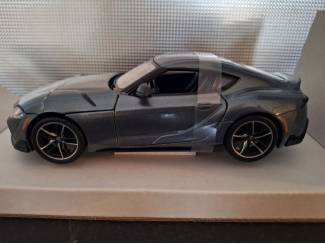 Auto's Toyota Supra GR Schaal 1:24