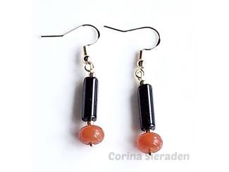 Oorbellen Vergulde oorhangers met jade en obsidiaan