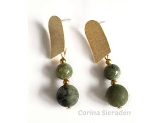 Oorbellen Oorstekers met canada jade AANBIEDING