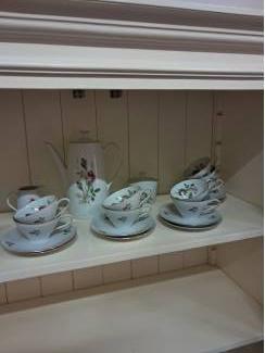 Servies compleet zeer mooi gaaf 12 delig koffie servies