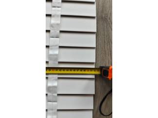Huis en Inrichting Houtlook PVC jaloezie&euml;n