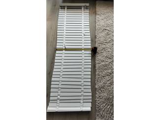 Huis en Inrichting Houtlook PVC jaloezie&euml;n