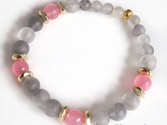 Armband van agaat, jade en hematiet