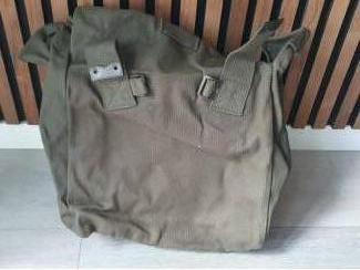 Militaria Militair uitrusting: rugzakken en draagriemen