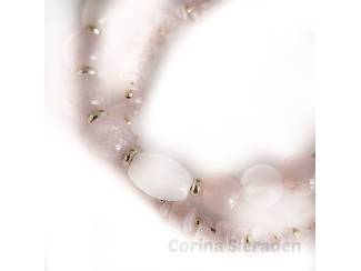 Armbanden Armband van rozenkwarts, jade en vergulde accenten