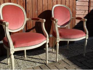 Meubels 2 mooie louis xv stoeltjes