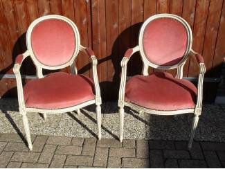 2 mooie louis xv stoeltjes