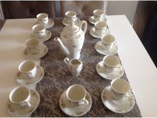 Servies compleet zeer mooi gaaf koffie servies voor 12 personen