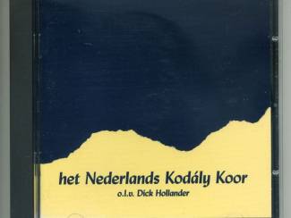 CD Het Nederlands Kod&aacute;ly Koor olv Dick Hollander cd 1997 ZGAN