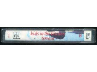 Cassettebandjes Kids In The Kitchen &ndash; Terrain 14 nrs cassette 1987 NIEUW