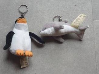 WWF Pingu&iuml;n en Dolfijn sleutelhangers