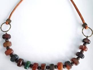Kettingen Ketting van agaat,  brons en leer AANBIEDING