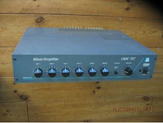 Versterkers Peavey UMA 75T Mixer/versterker.
