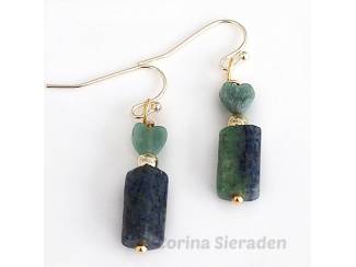 Oorbellen Vergulde oorhangers met chrysocolla