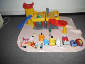 Speelgoed | Babyspeelgoed f p garage met geluiden en veel acc