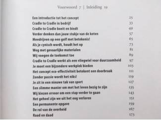 Overige Boeken en Diversen Cradle to cradle in bedrijf - Marieke van der Werf