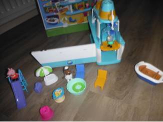 Speelgoed | Overig Peppa Pig Cruisschip in doos  met alle acc