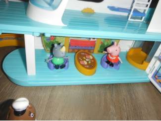 Speelgoed | Overig Peppa Pig Cruisschip in doos  met alle acc
