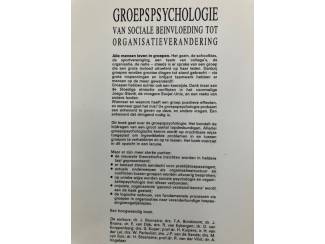 Spiritualiteit en Psychologie Groepspsychologie van soc. be&iuml;nvloeding tot organisatieveranderi