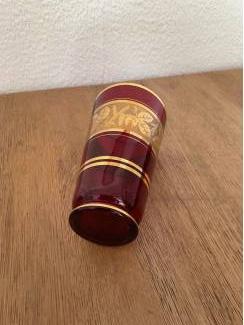 Glas en Kristal Antieke robijnrode Boheemse kristallen vaas -  hoogte 21 cm