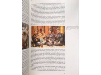 Overige Boeken en Diversen Over leven en overleven (Cultuurveranderingen poolgebieden)
