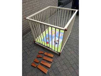 Boxen Kinderbox (vierkant/hout) - in hoogte aan te passen