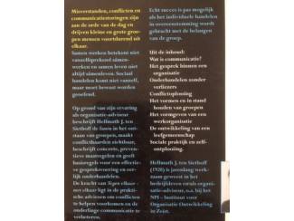 School- en Studieboeken Tegen elkaar - met elkaar? - Hellmuth J. ten Siethoff