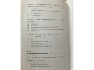 Overige Boeken en Diversen Crisis, oorzaken, gevolgen, kansen - Uri Rosenthal