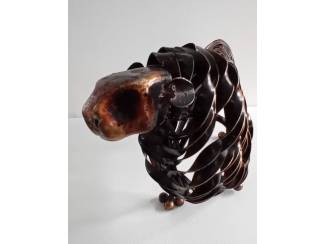 Curiosa Abstracte leeuw sculptuur.