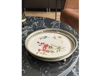 Glas en Kristal Dienblaadje met Emaille bodem met 4 likeur glaasjes