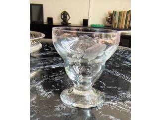 Glas en Kristal Dienblaadje met Emaille bodem met 4 likeur glaasjes