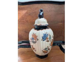 Woonaccessoires | Vazen Vintage keramieken dekselpot / vaas van  Flora Gouda Holland