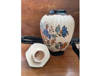 Woonaccessoires | Vazen Vintage keramieken dekselpot / vaas van  Flora Gouda Holland