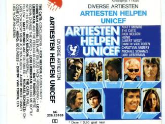 Cassettebandjes Artiesten Helpen Unicef 13 nrs cassette 1974 ZGAN