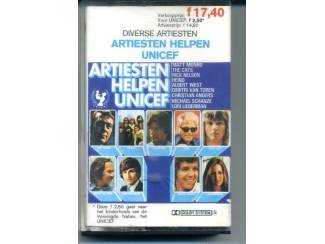 Cassettebandjes Artiesten Helpen Unicef 13 nrs cassette 1974 ZGAN