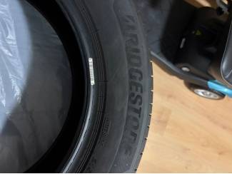 Banden en Velgen Bridgestone autobanden