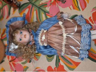 Porseleine poppen
