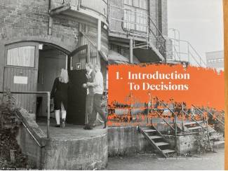 School- en Studieboeken Social Decision-making - Jaakko Pellosniemi