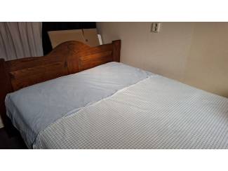 Slaapkamer | Bedden Romantische houten bed