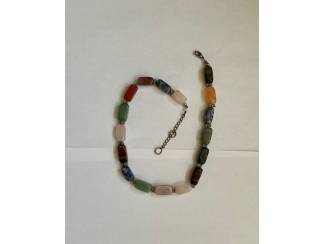 Kettingen Kleurrijke kralenketting 48 cm lang
