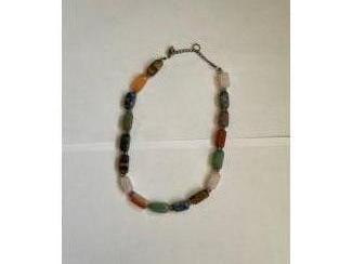 Kleurrijke kralenketting 48 cm lang