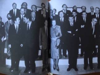 Geschiedenis en Politiek Maastricht het verdrag, the treaty - Joost P. van den Akker