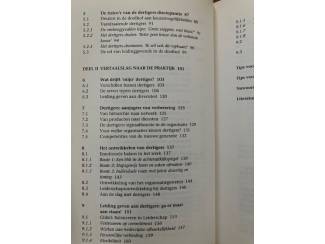 School- en Studieboeken Leiding geven aan dertigers - Jet van Slageren