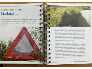 Reisboeken 52 Fietsroutes door de natuur in heel Nederland - Natuurmonumente