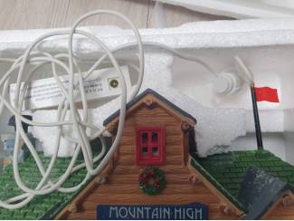 Kerst Lemax: Mountain High Outfitters